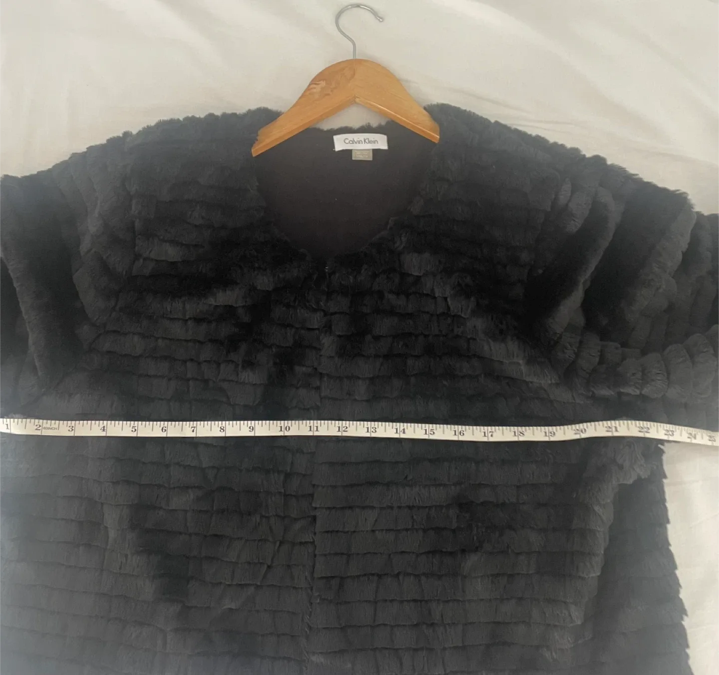 Calvin Klein Black Faux Fur Jacket 1TG/1X image indicator(3)
