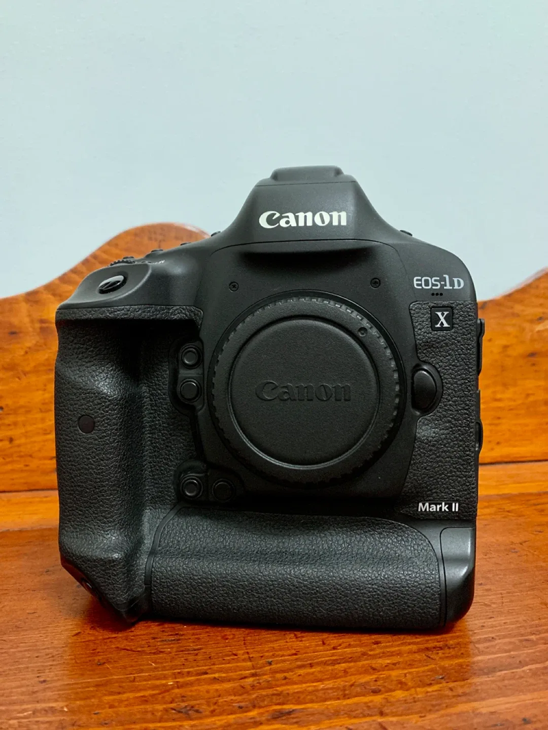 Canon EOS-1D X Mark II DSLR Camera