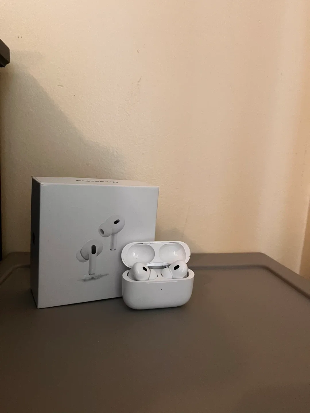 Apple AirPods Pro (2nd generation) image indicator(2)