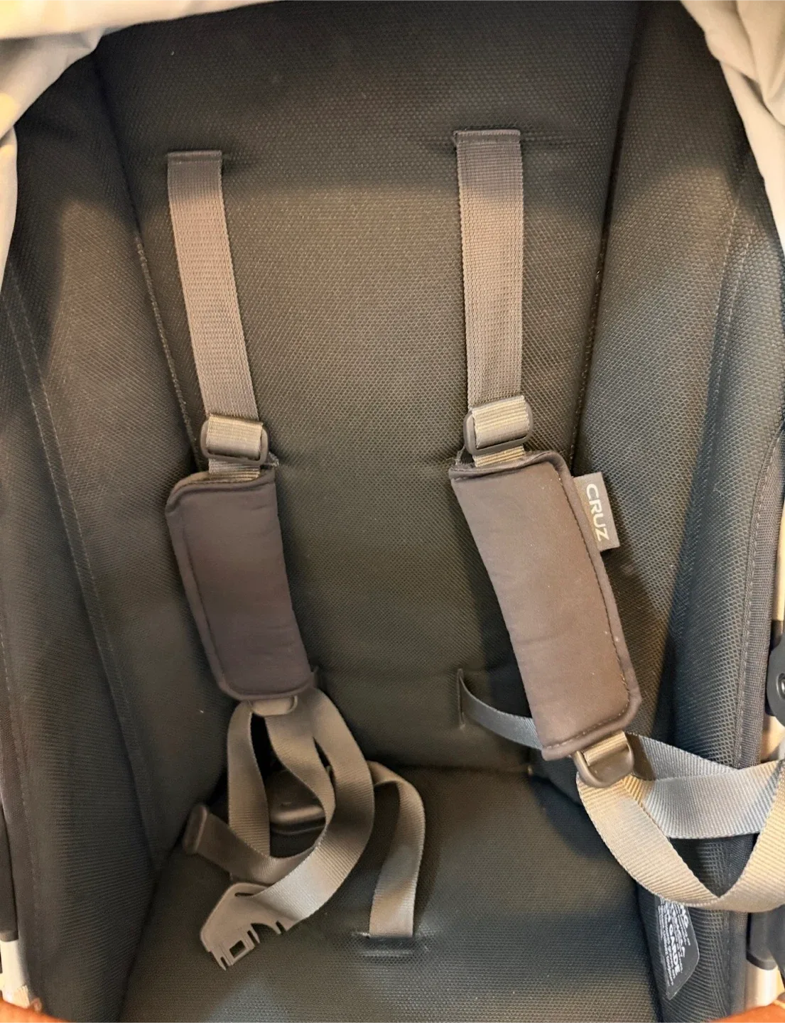 UPPAbaby Cruz V2 Stroller - Like New Condition! image indicator(6)
