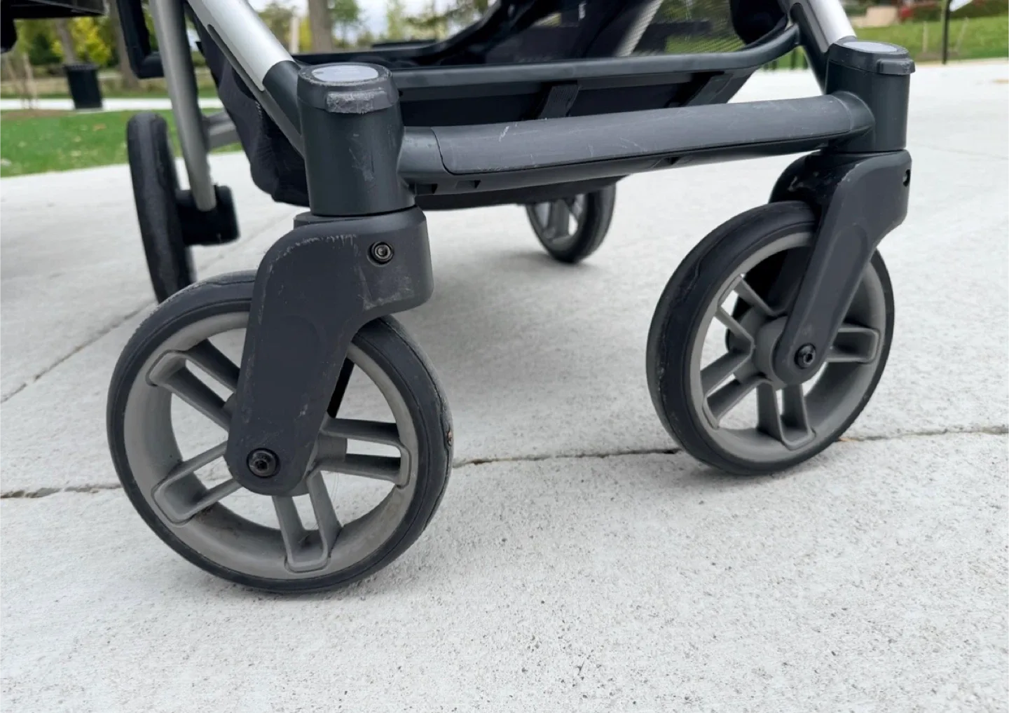 UPPAbaby Cruz V2 Stroller - Like New Condition! image indicator(8)