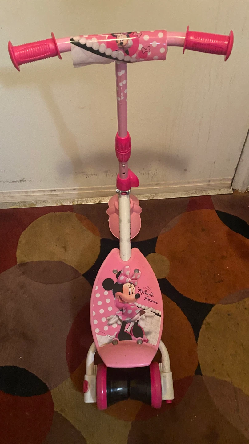 Huffy Minnie Mouse Scooter - Pink - photo 3