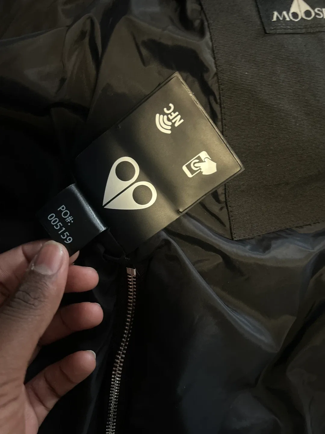 Moose Knuckles Black Down Parka - Size L image indicator(6)