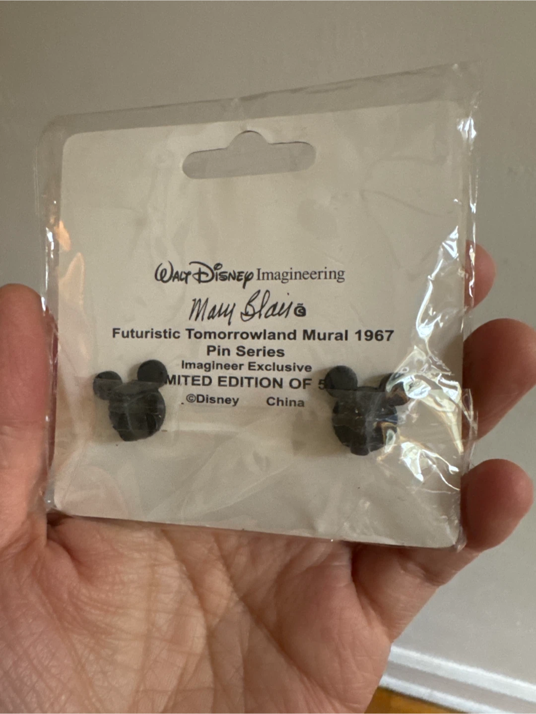 Disney Mary Blair Tomorrowland 1967 Pin LE 5000 - photo 2