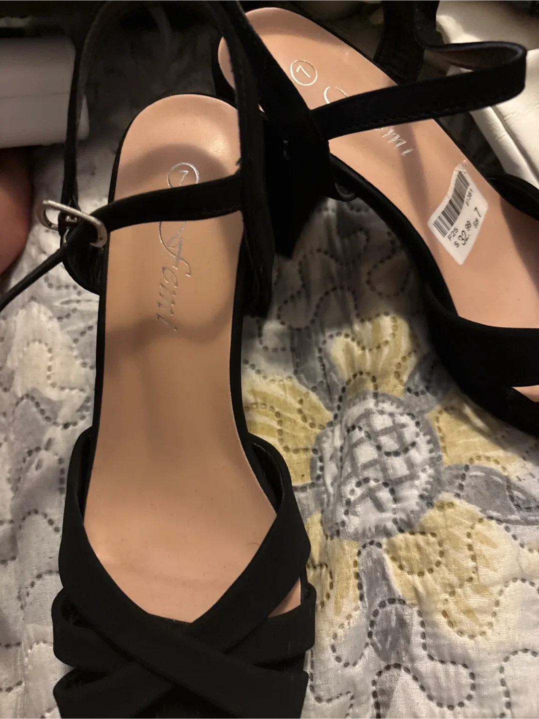 Femi Black Heels - Size 7 image indicator(3)