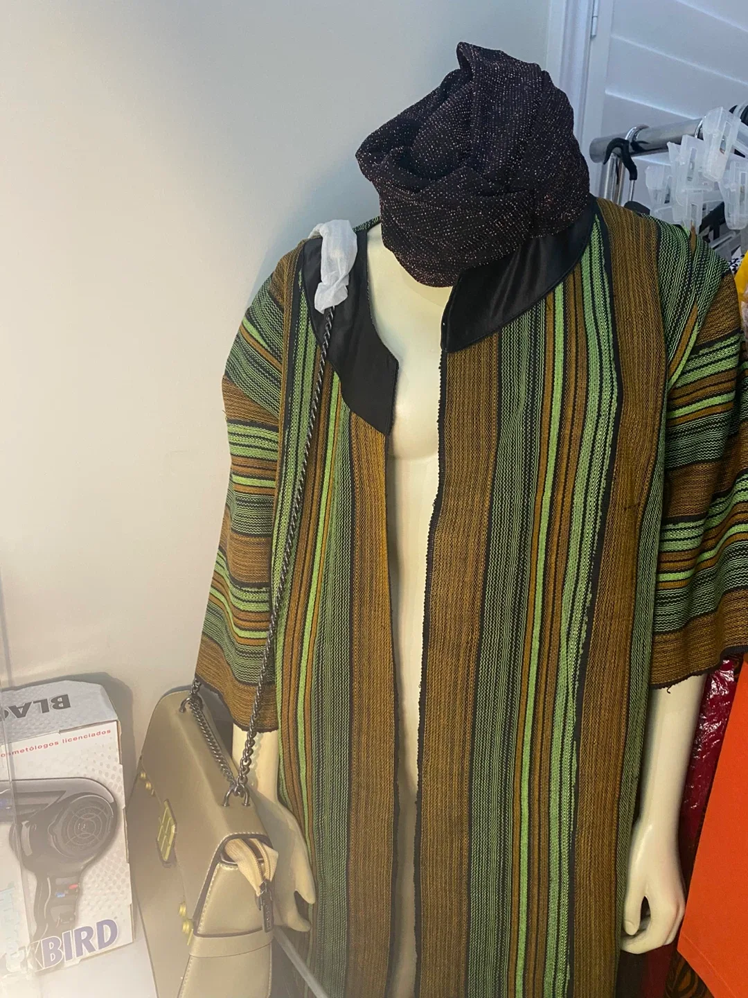 Beauty supply sale for $1-5 hair product skin care, many more image indicator(6)