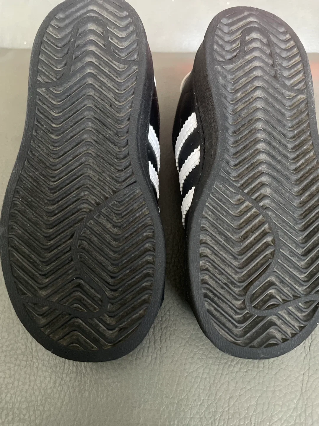 Adidas Superstar Kids Size 8K image indicator(5)