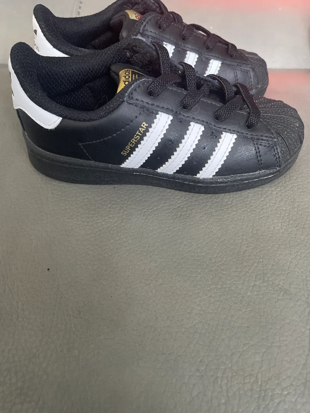 Adidas Superstar Kids Size 8K image indicator(2)