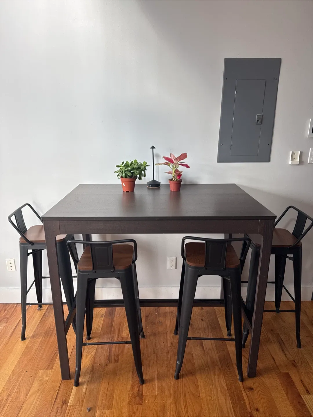 IKEA EKEDALEN Bar Table & 4 Bar Stools