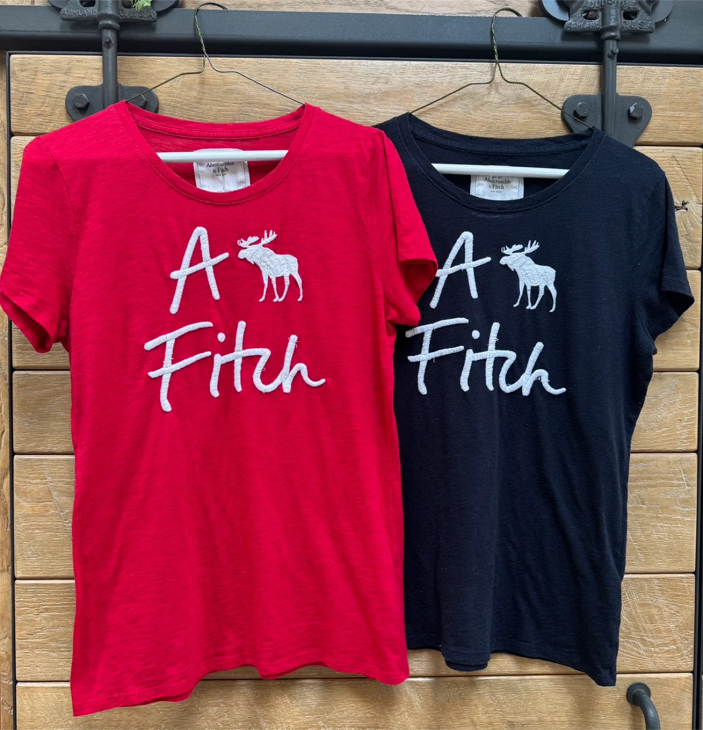 Abercrombie & Fitch Graphic Tees - Size L