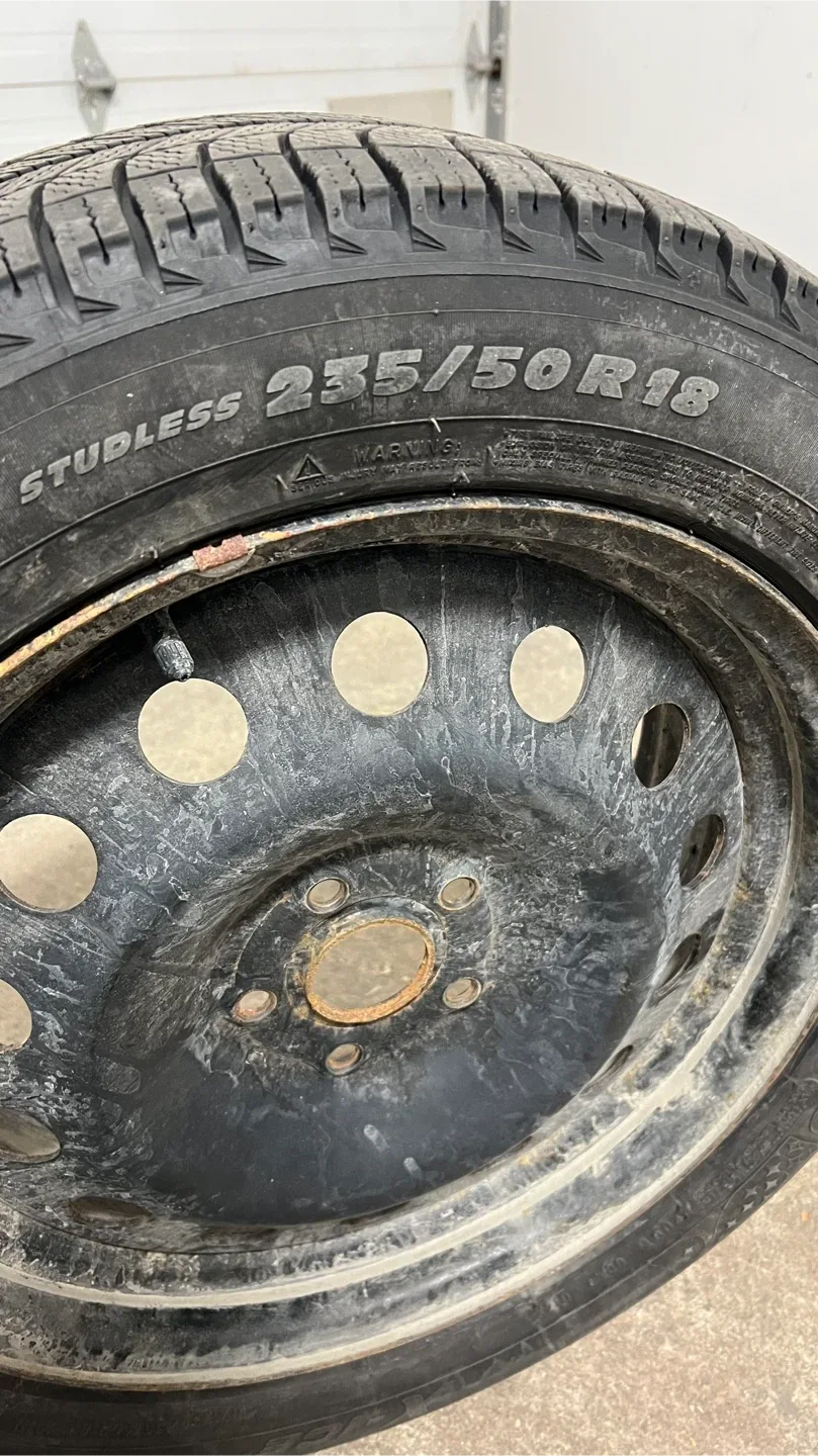 Michelin X-Ice Snow Tires 235/50R18