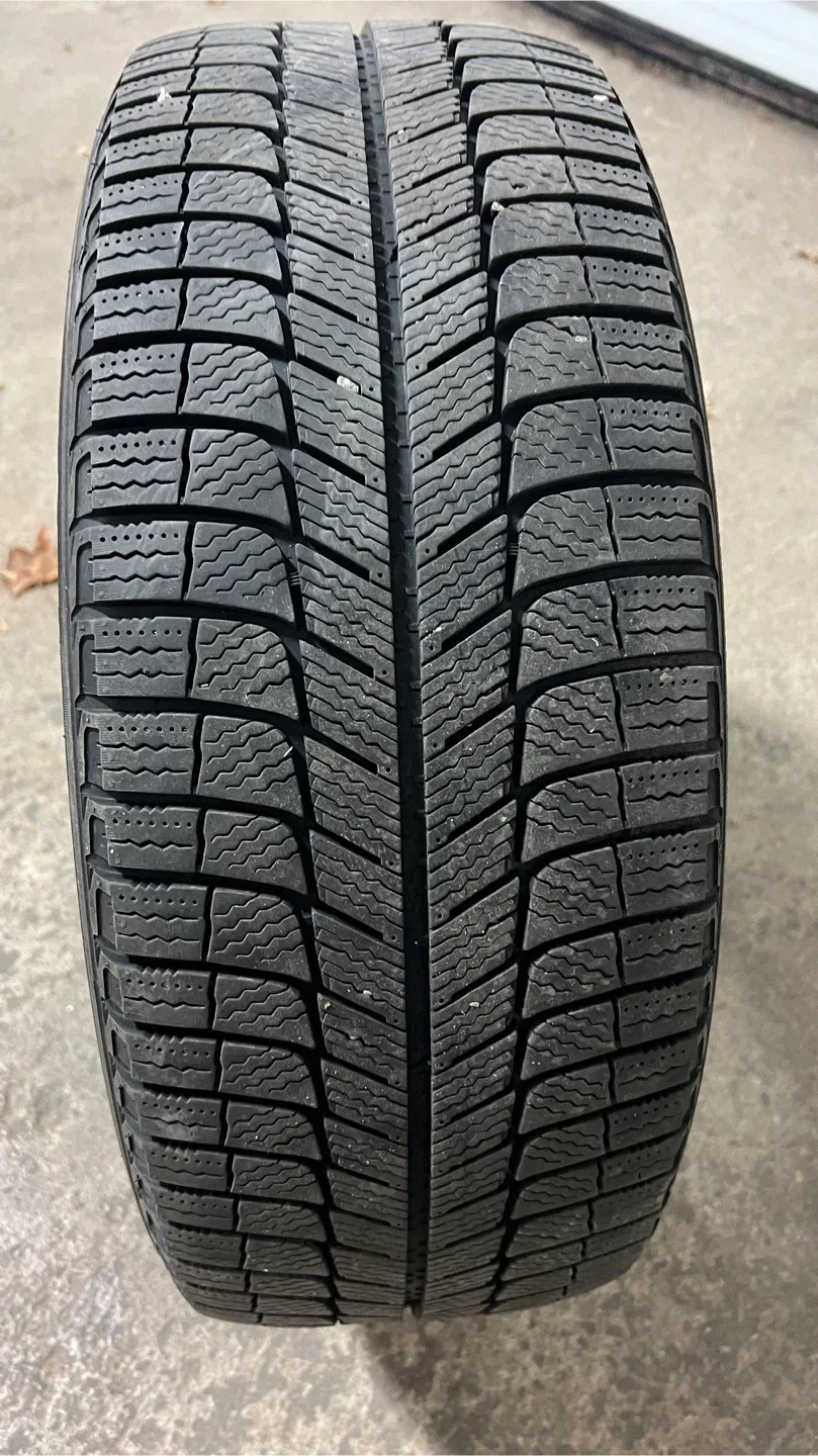 Michelin X-Ice Snow Tires 235/50R18 image indicator(3)