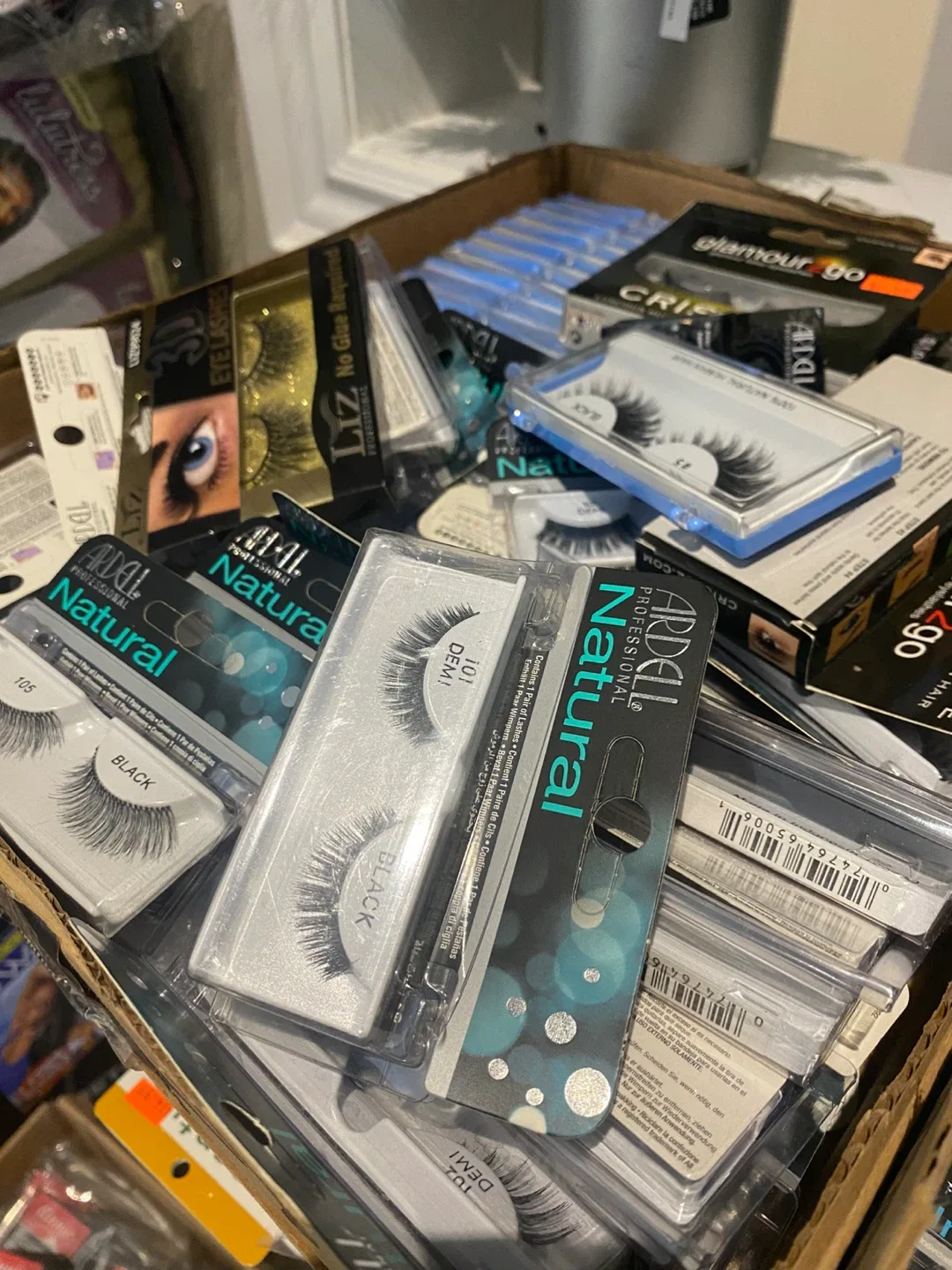 Beauty Supply Assorted Makeup Lot - Lashes, Brushes, Eyeshadow