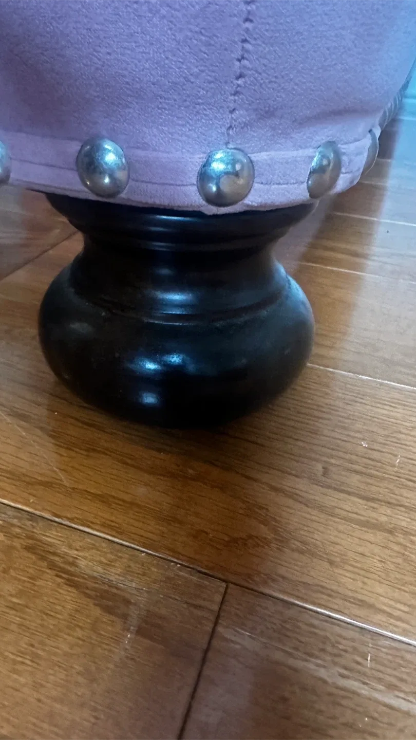 Cosmopolitan Velvet Upholstered Bed W/Iron Frame and Mattress image indicator(7)