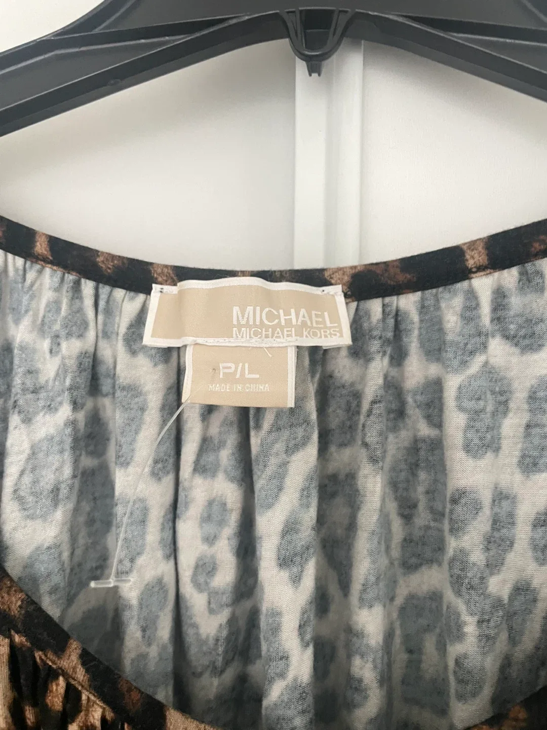 Michael Kors Leopard Print Top, Size P/L image indicator(5)