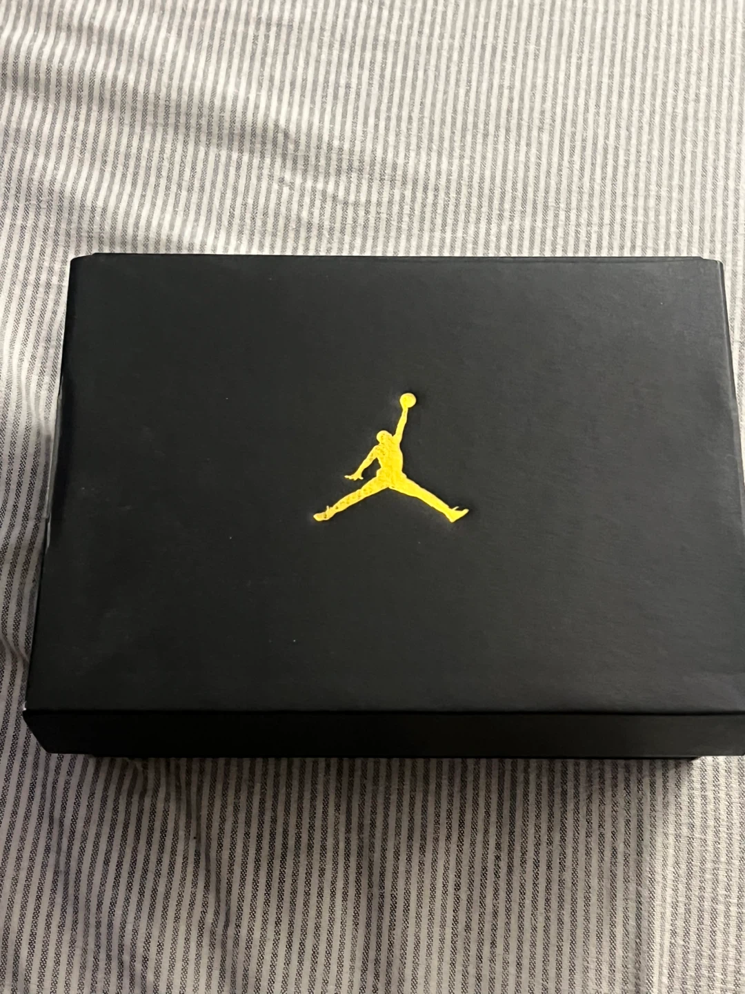 Air Jordan 1 Mid SE Toddler Shoes -  size 10c - photo 3