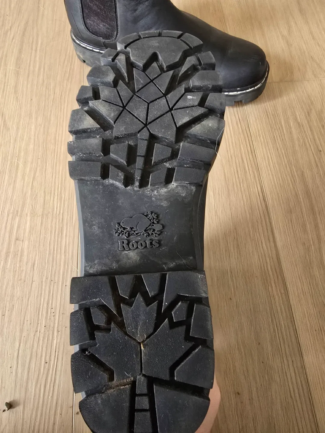 Roots Black Leather Chelsea Boots image indicator(5)