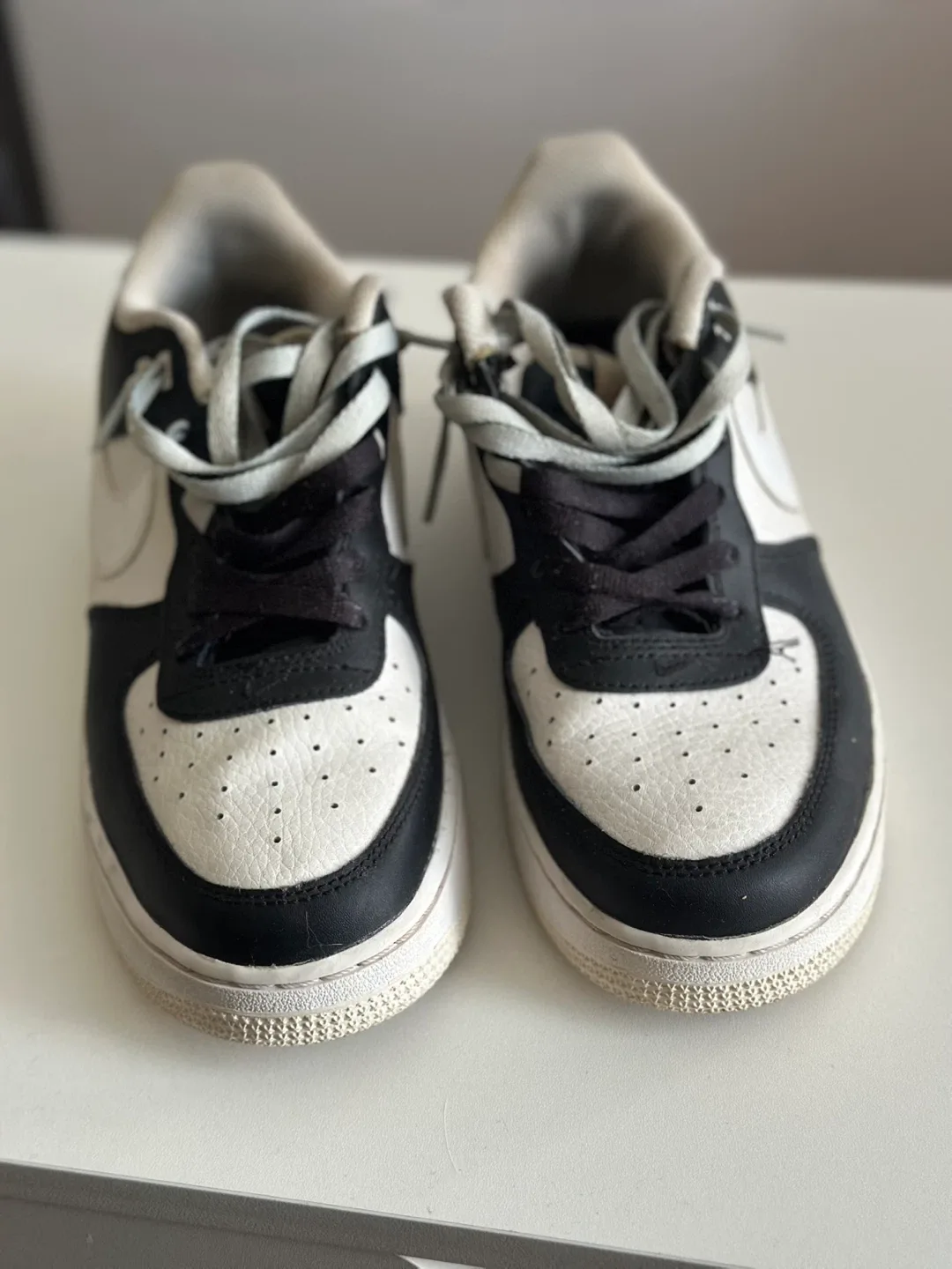 Nike Air Force 1 Sneakers size 6