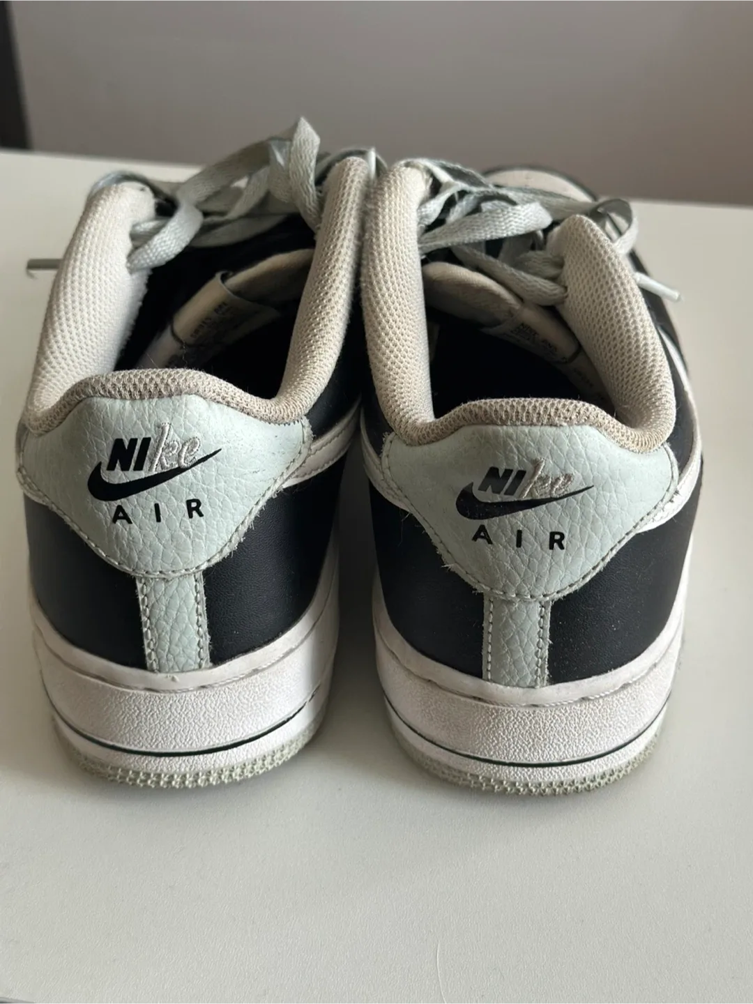 Nike Air Force 1 Sneakers size 6 image indicator(2)