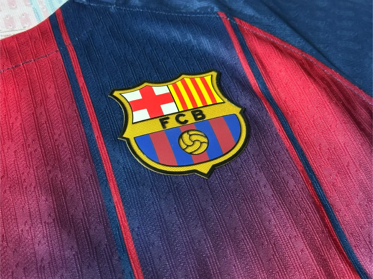 Men’s Small Lamine Yamal Barcelona UCL Jersey image indicator(3)