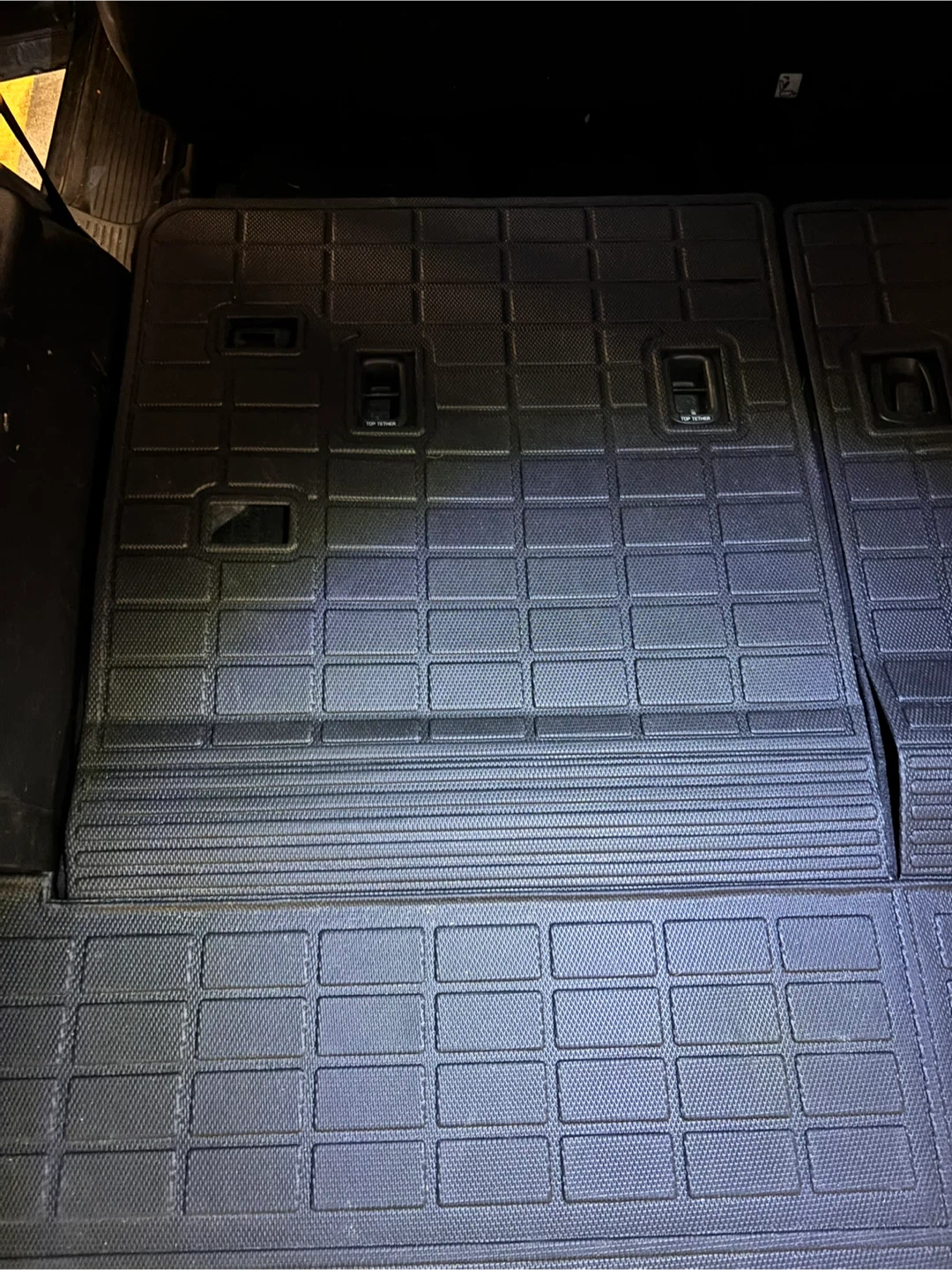kia telluride cargo cover storage