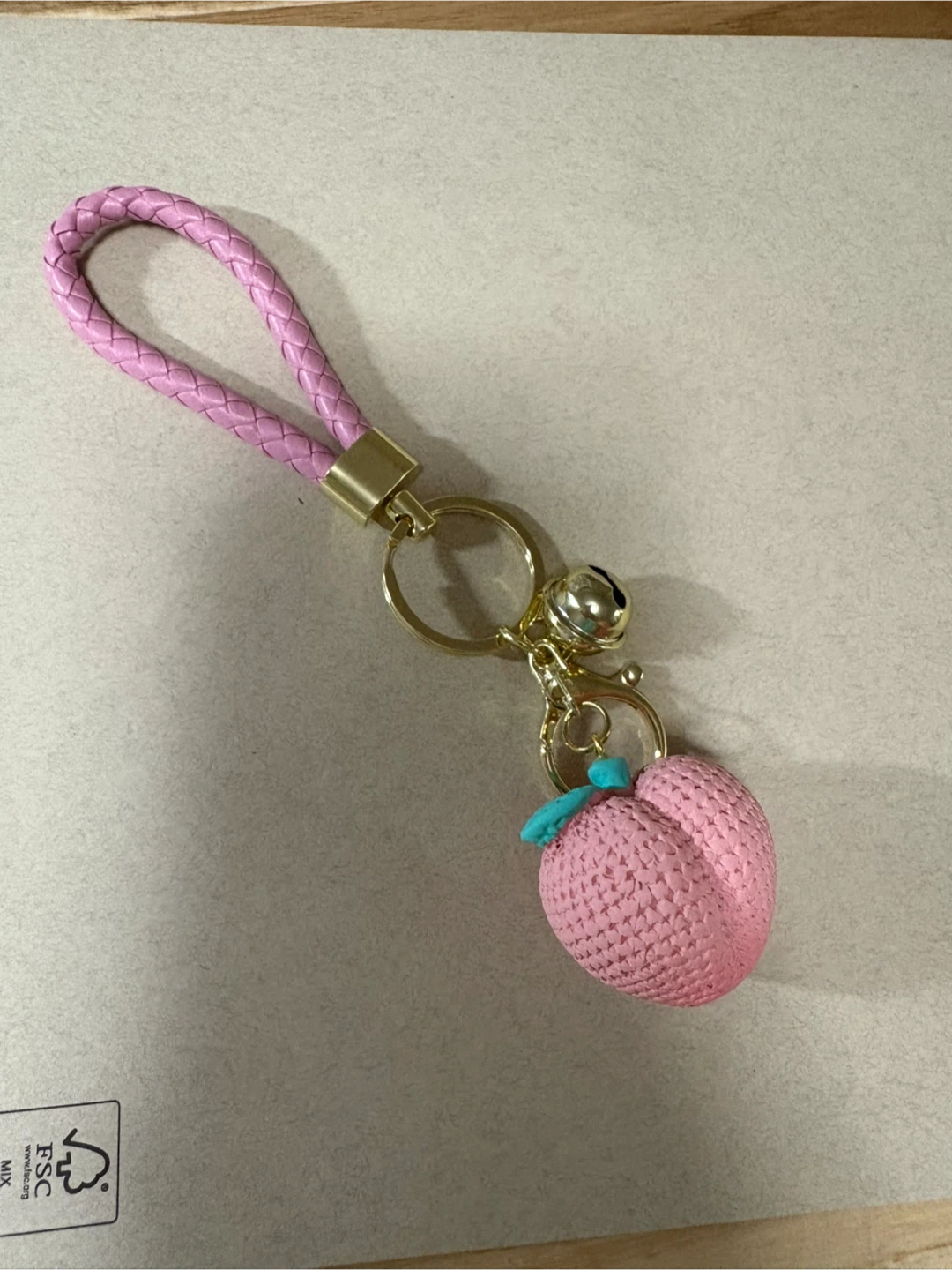 Peach Keychain - Cute Accessory! - photo 2