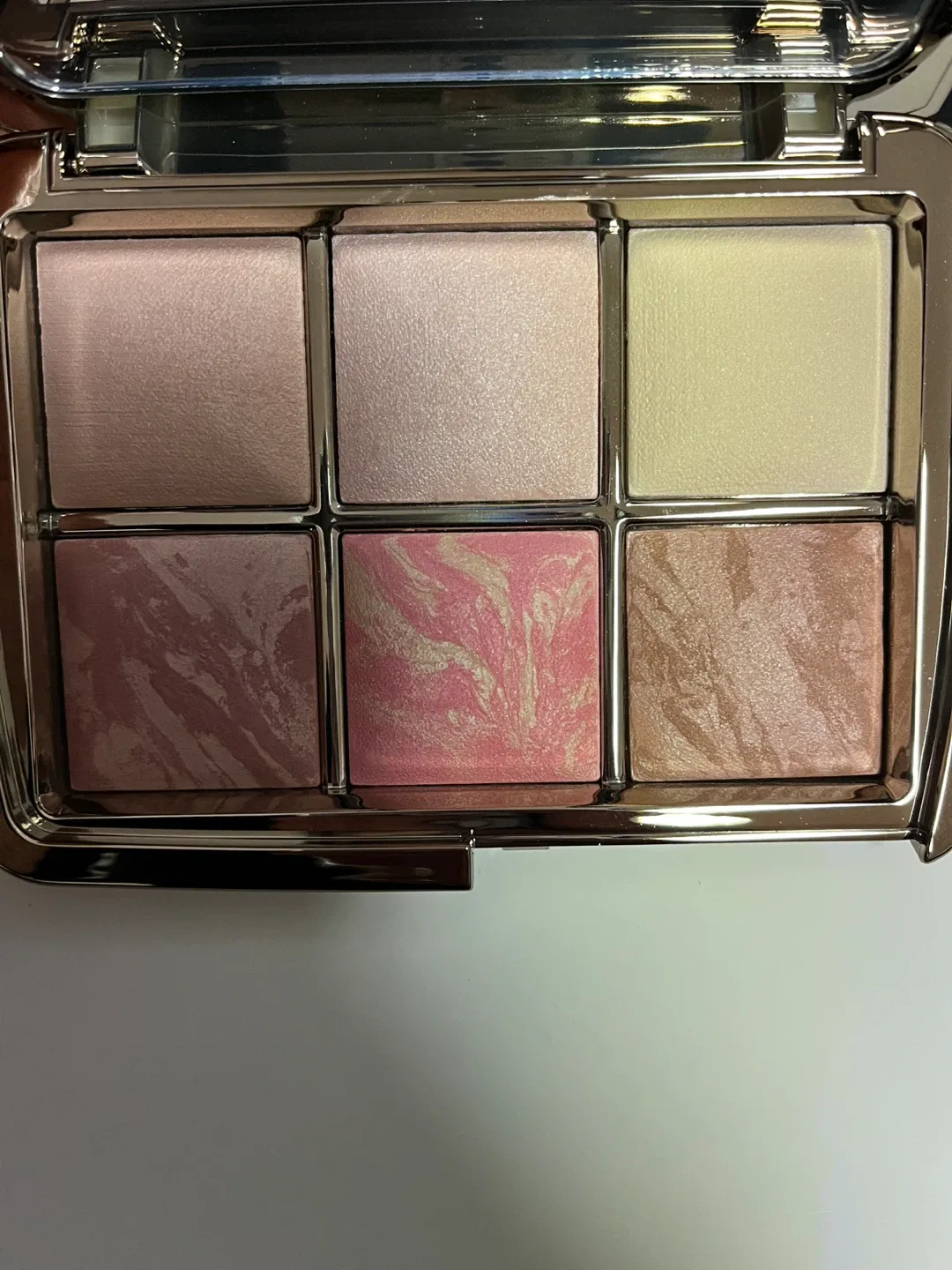 Hourglass Ambient Lighting Edit Palette image indicator(3)