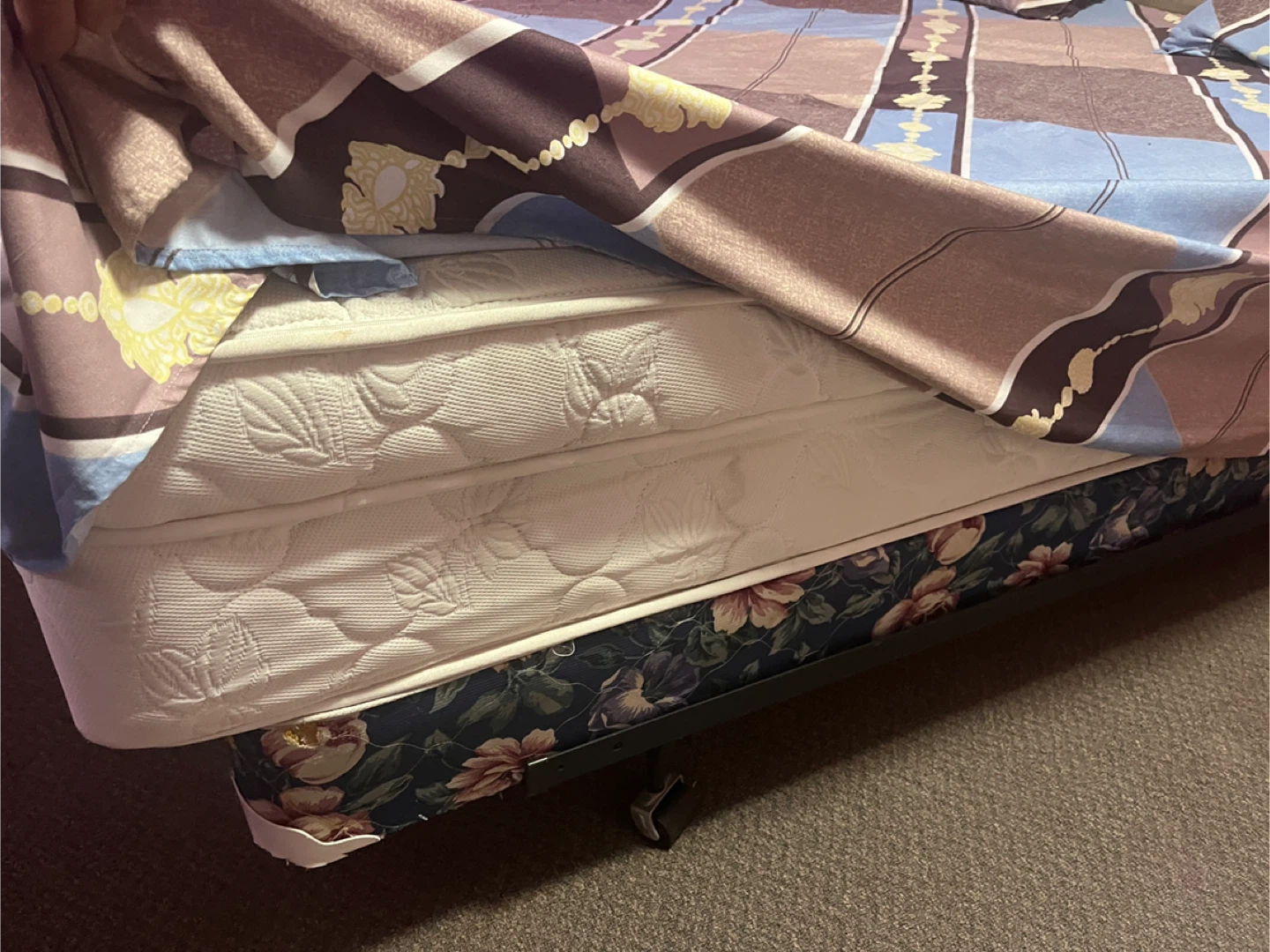 Queen Size Bed Frame and Mattress - photo 3