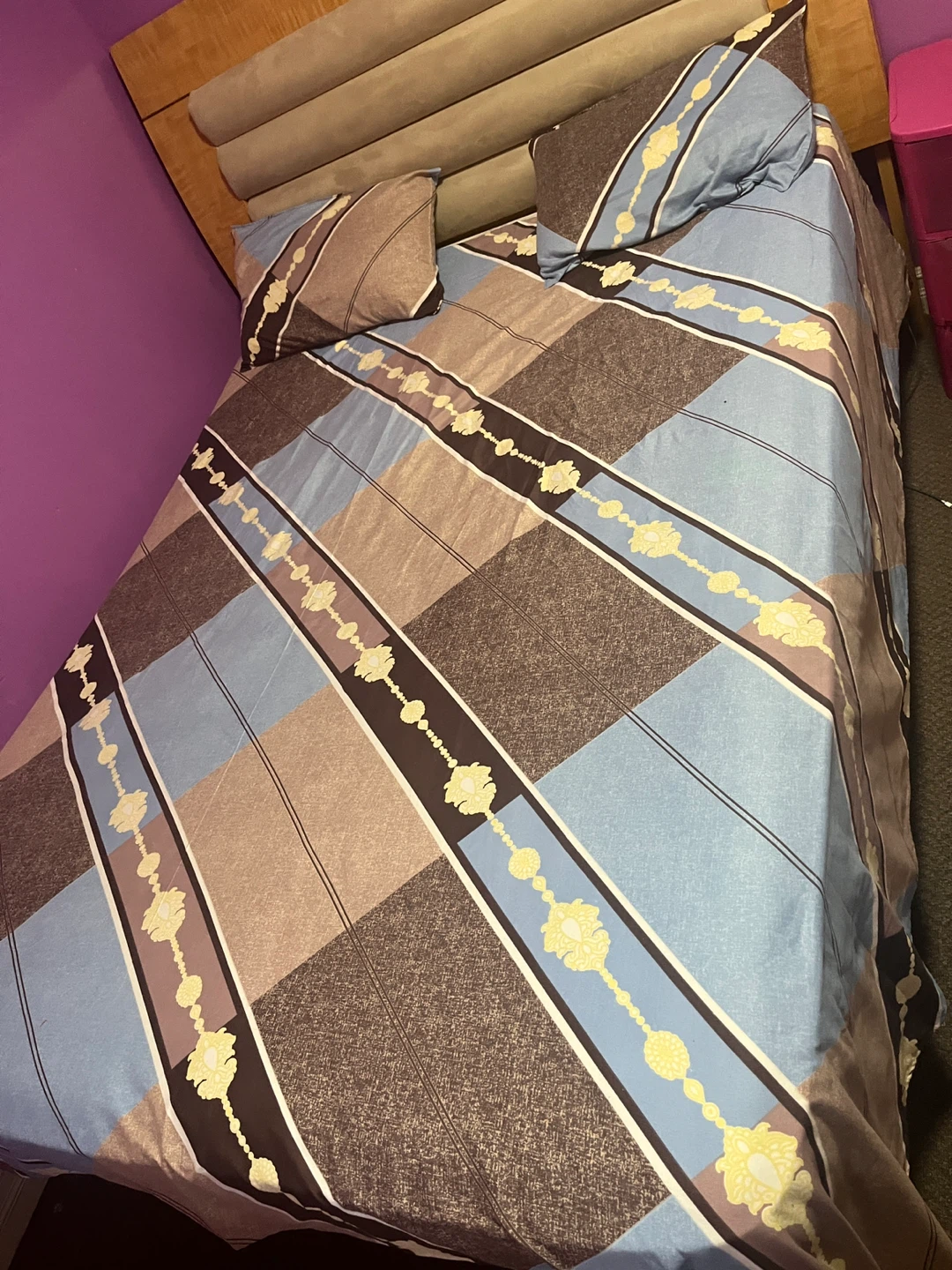 Queen Size Bed Frame and Mattress - photo 2