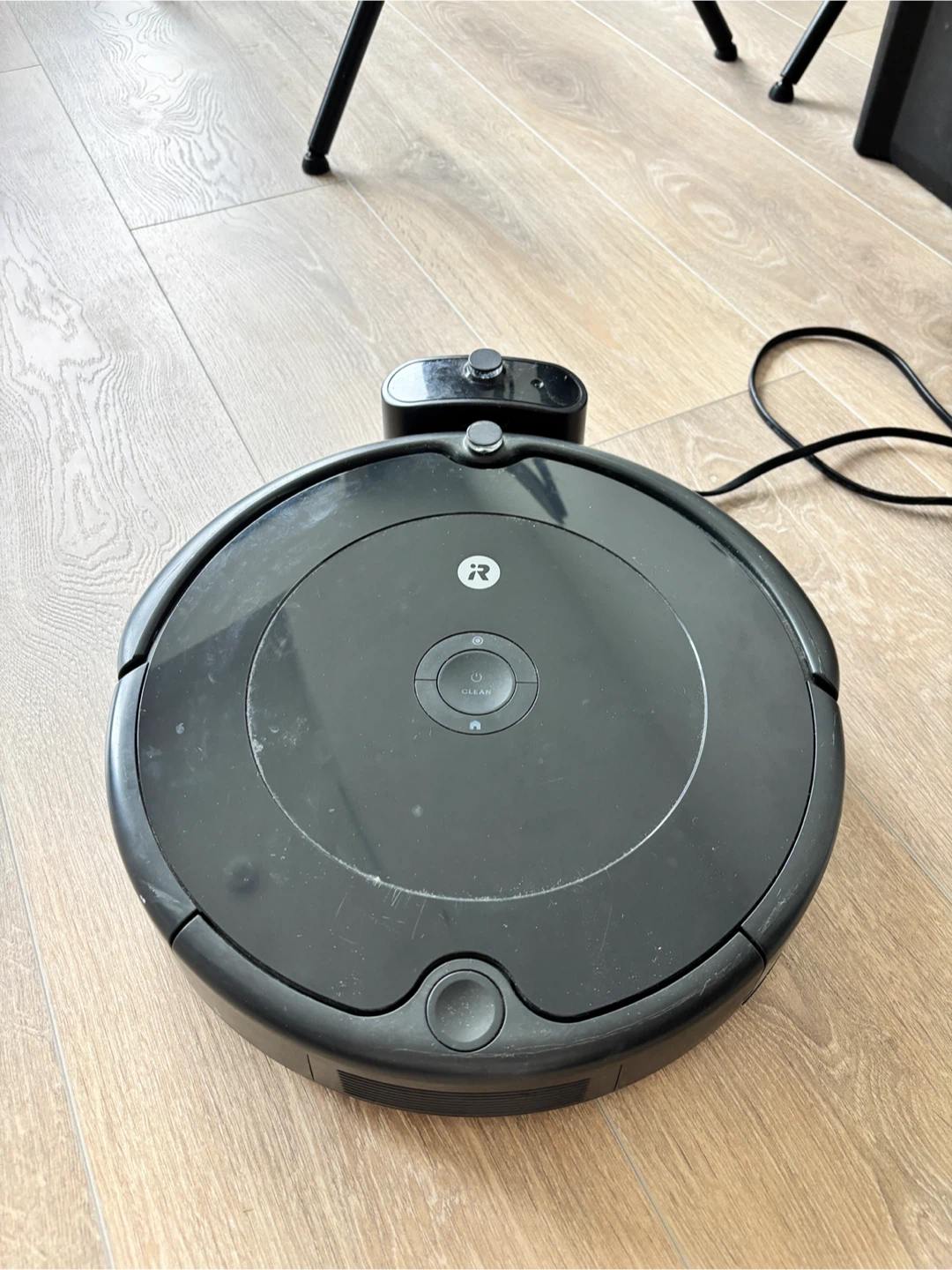 Roomba Robot Vacuum - Black - photo 2