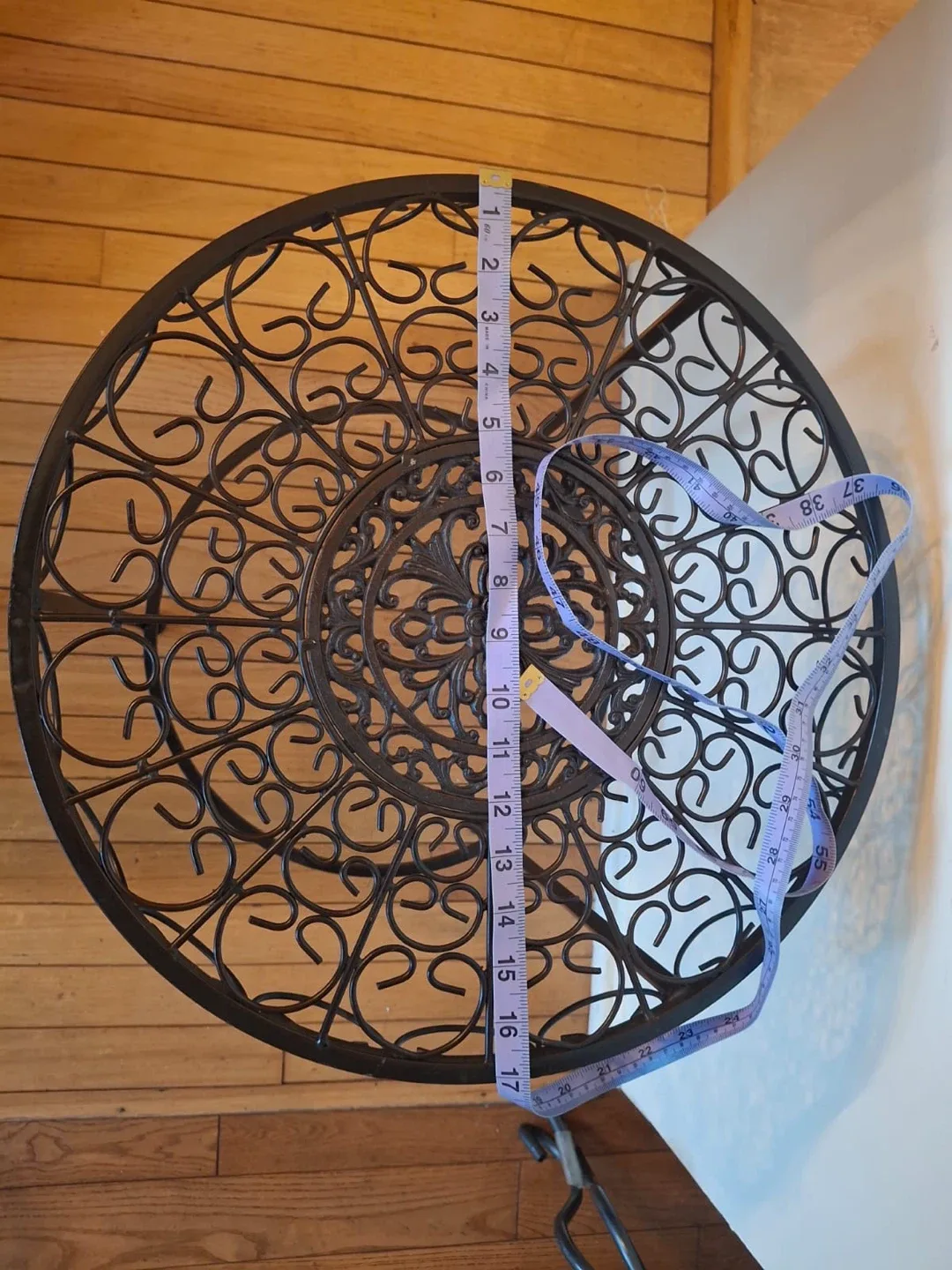 Metal Accent Table - Black image indicator(6)