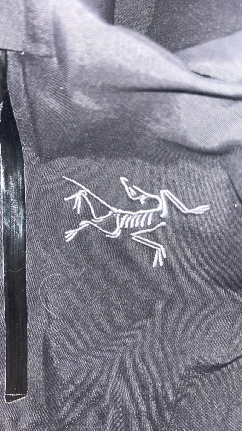 Arc'teryx Black Jacket - Size S image indicator(3)