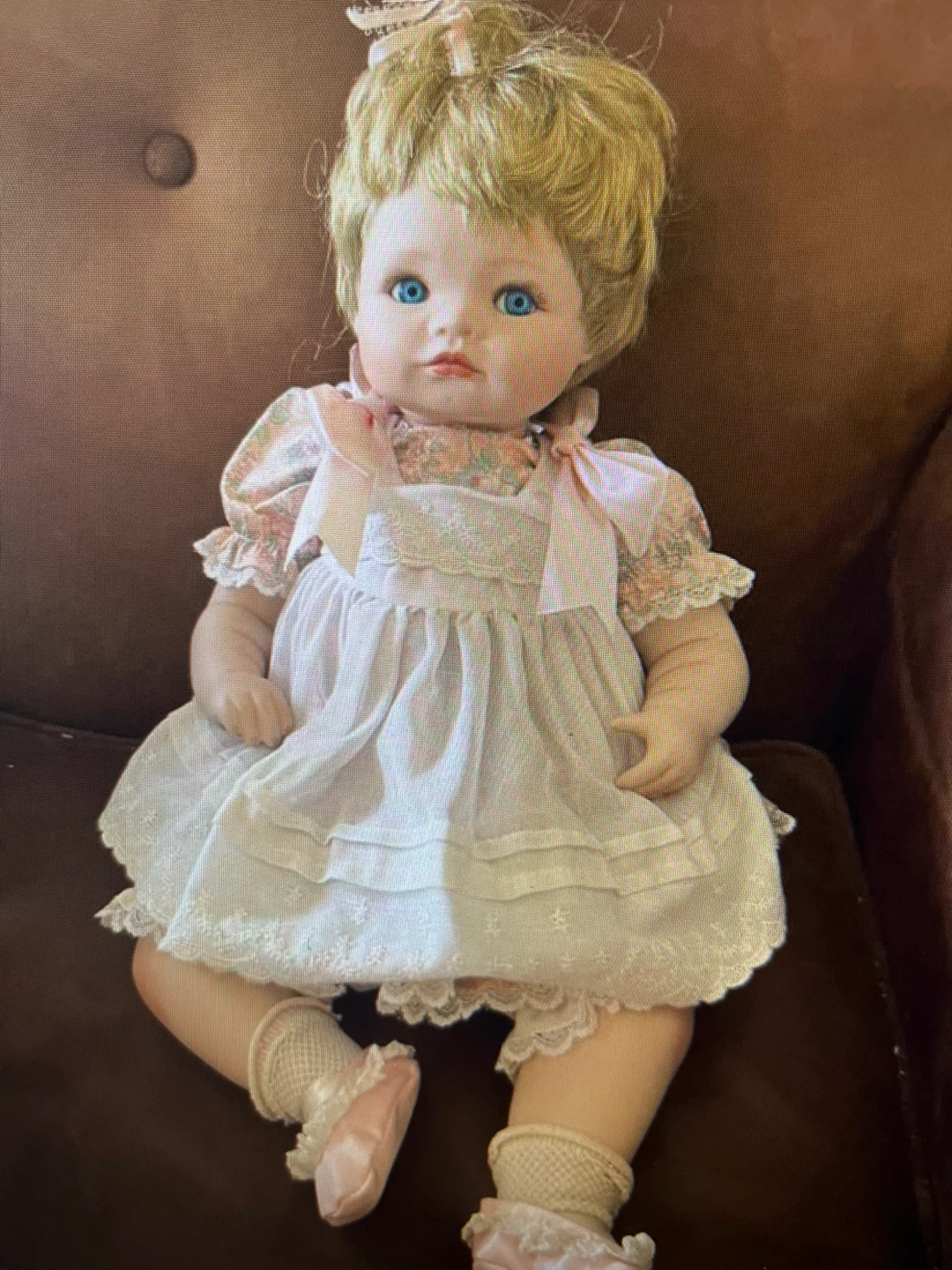 “Jessica” Porcelain Baby Doll - photo 2