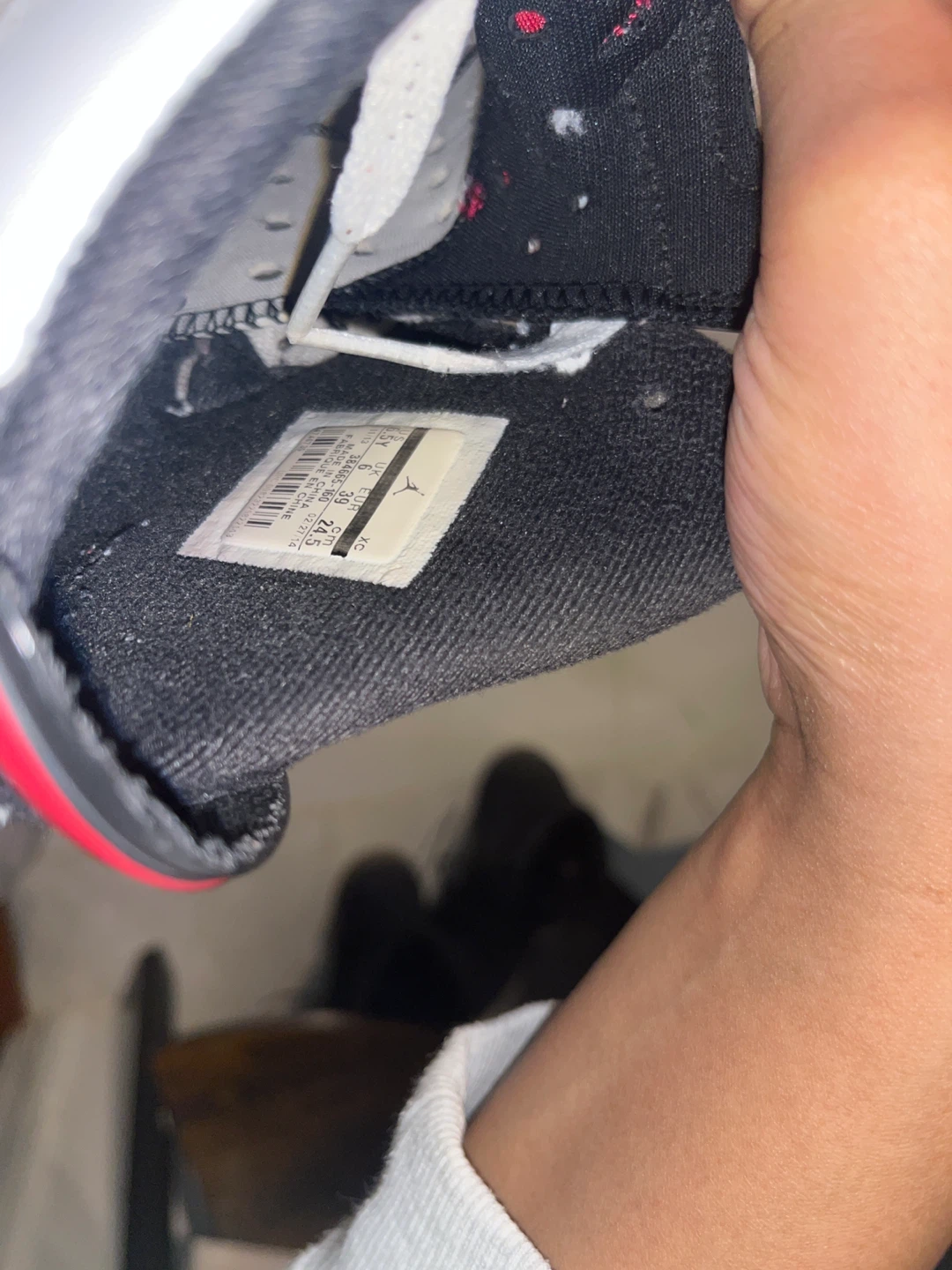 (6.5Y/8W) Jordan 6 Retro Carmine (2014) - photo 5