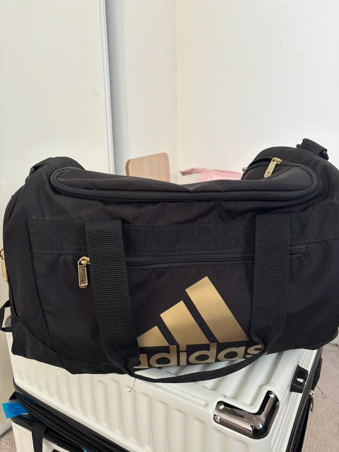 Adidas Duffel Bag - Black & Gold - Medium Size (Moving Sale) - photo 2