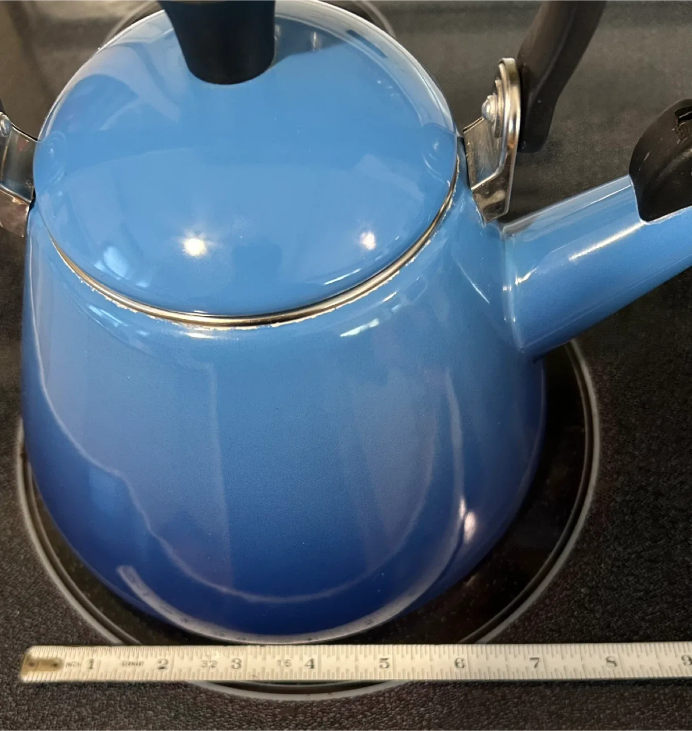 Le Creuset kettle 1.6 Litre Kone whistling  Blueberry image indicator(5)