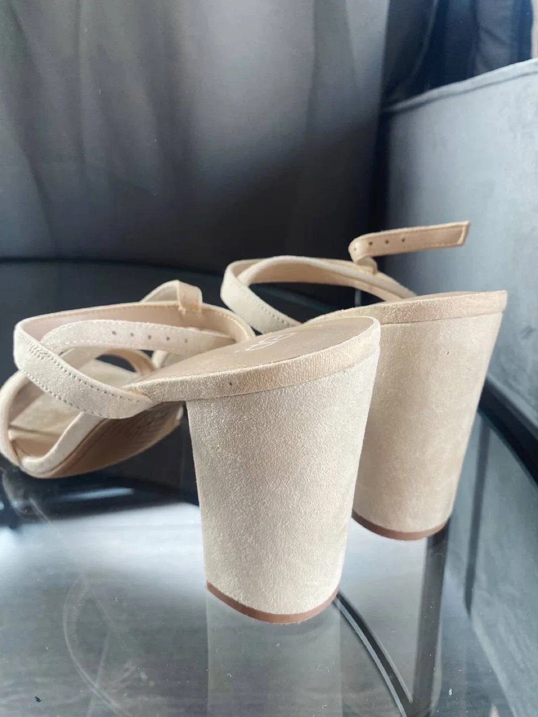 Beige sandals heels 11 size BP image indicator(4)