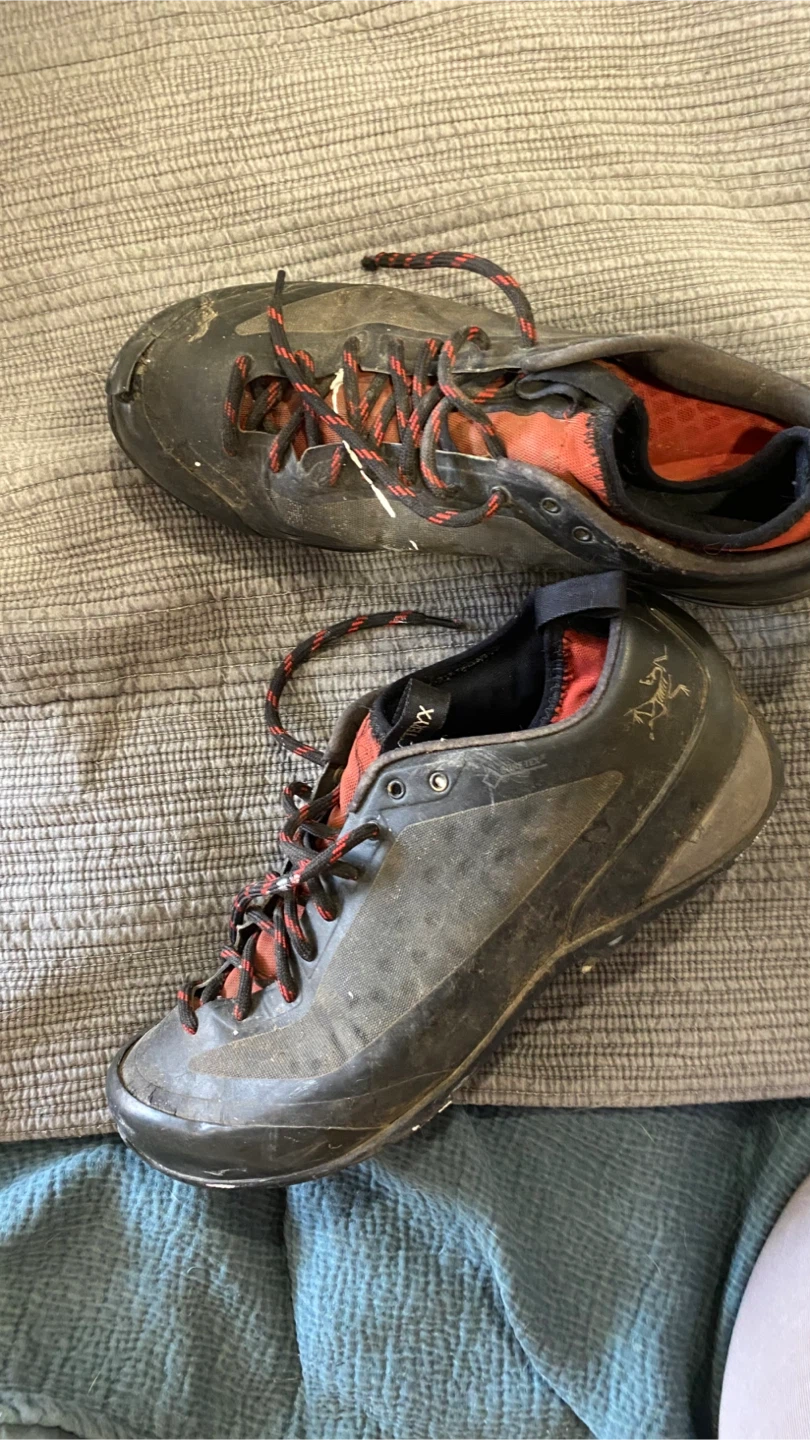 Arc'teryx Hiking Shoes - men’s size 9 - photo 2