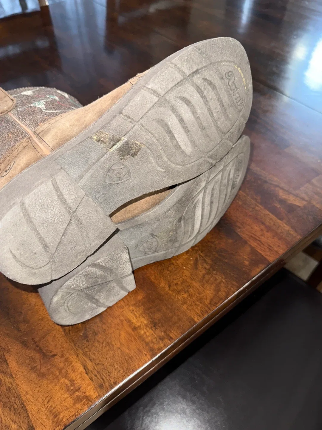 Ariat Kids' Cowboy Boots - Size 7.5 image indicator(3)