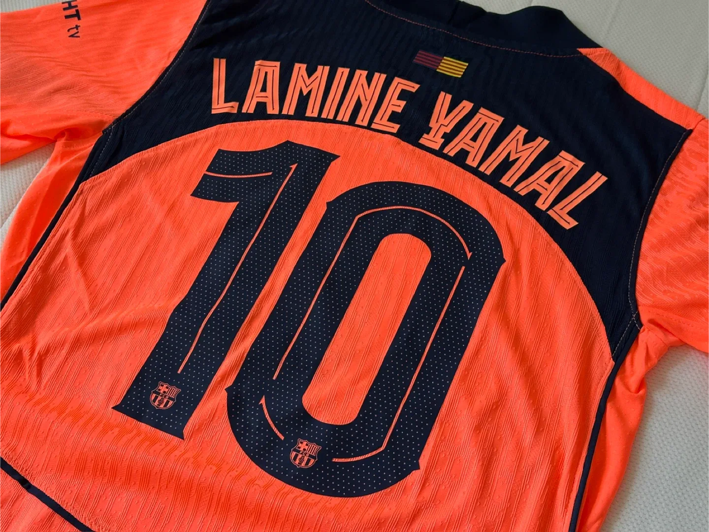Men’s Small Lamine Yamal Total 90 Barcelona UCL Jersey image indicator(4)
