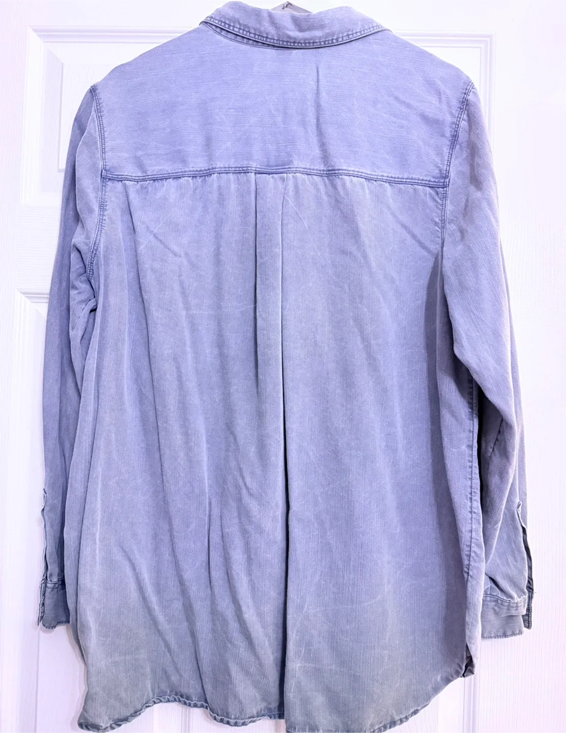 Old Navy Women's Mariana Trench Button Down Shirt Blue Size XL image indicator(3)