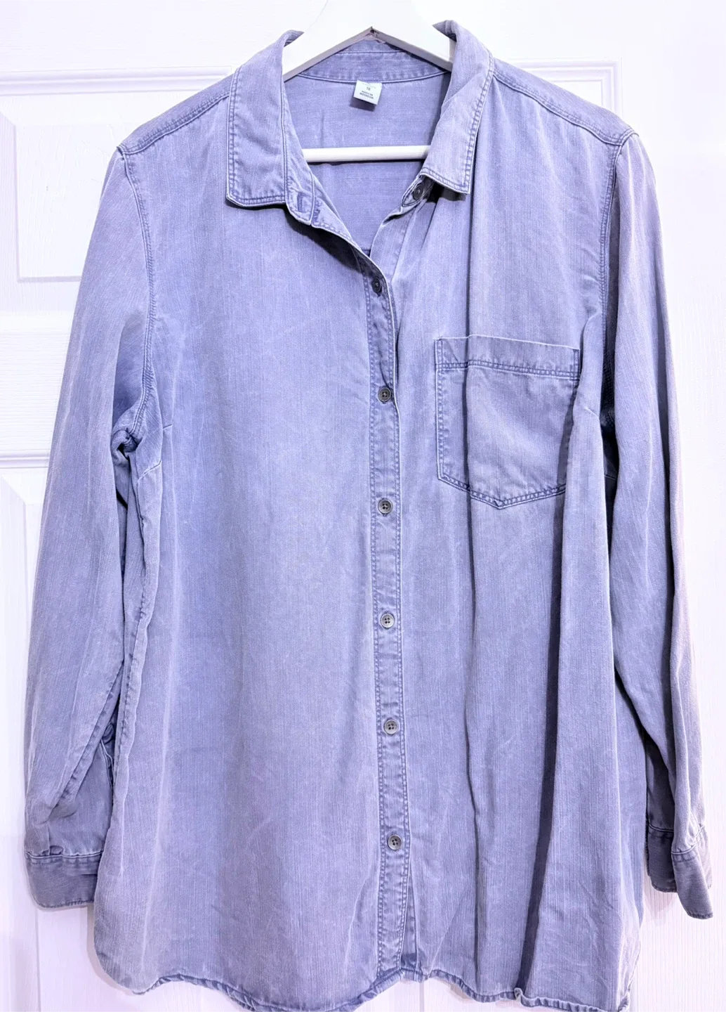 Old Navy Women's Mariana Trench Button Down Shirt Blue Size XL image indicator(2)