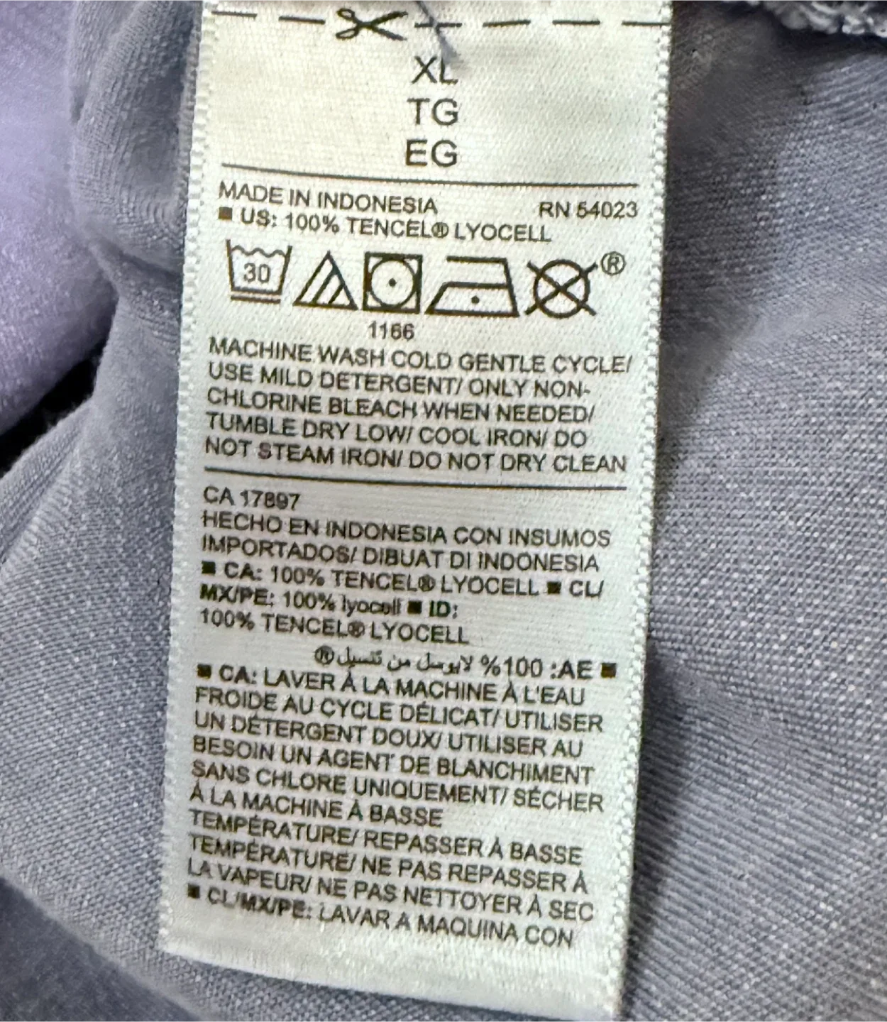 Old Navy Women's Mariana Trench Button Down Shirt Blue Size XL image indicator(6)