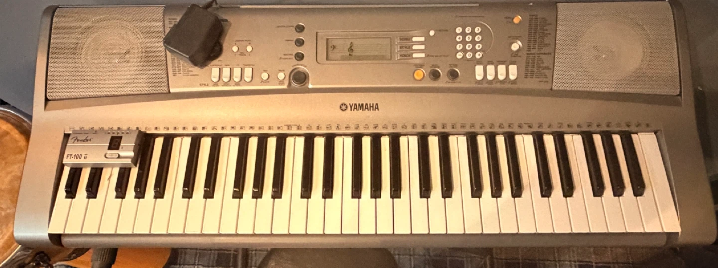 Yamaha PSR-E403 Keyboard