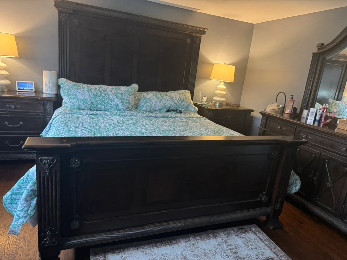 Steinhafes Cal King Solid Wood Cherry Bedroom