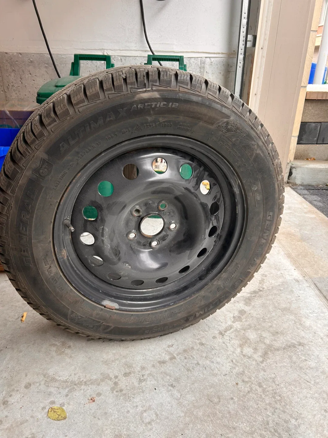 17 inch Winter Tires and Rim image indicator(7)