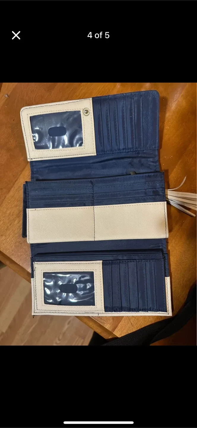 Tan & Navy Wallet image indicator(3)