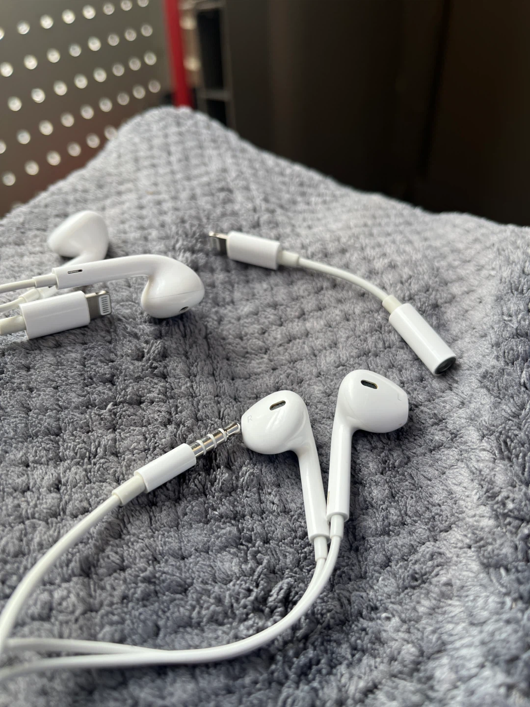 Apple EarPods (3.5mm & Lighting) Headphone Plug - photo 2