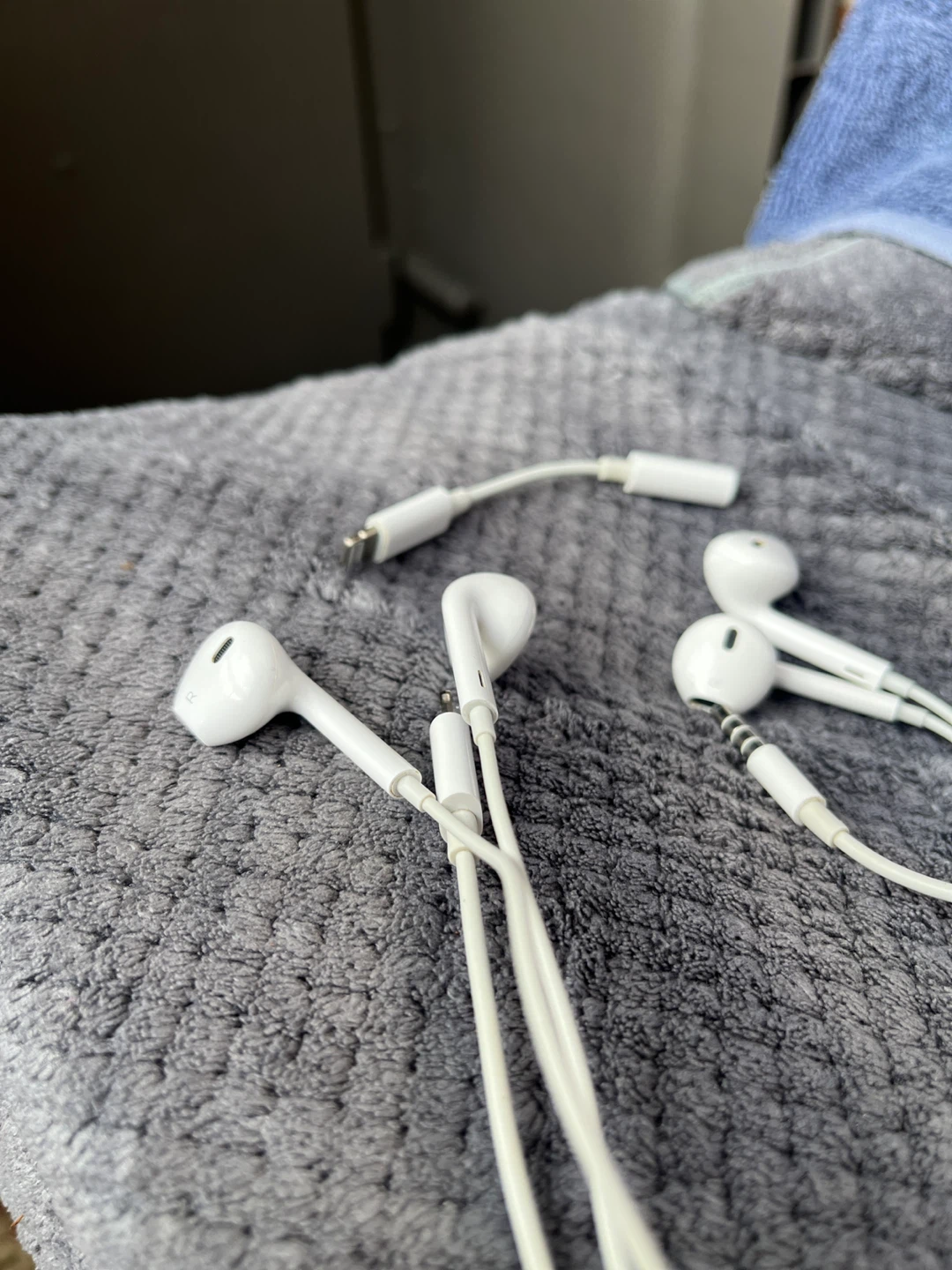 Apple EarPods (3.5mm & Lighting) Headphone Plug - photo 3