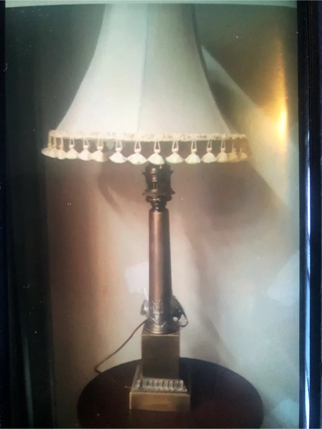 Vintage Table Lamp with Tassel Shade image indicator(5)